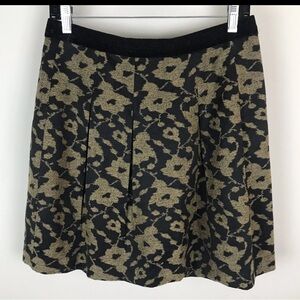 Ann Taylor Loft Women’s Skirt 6 Black Gold Flare Circe Lined Floral